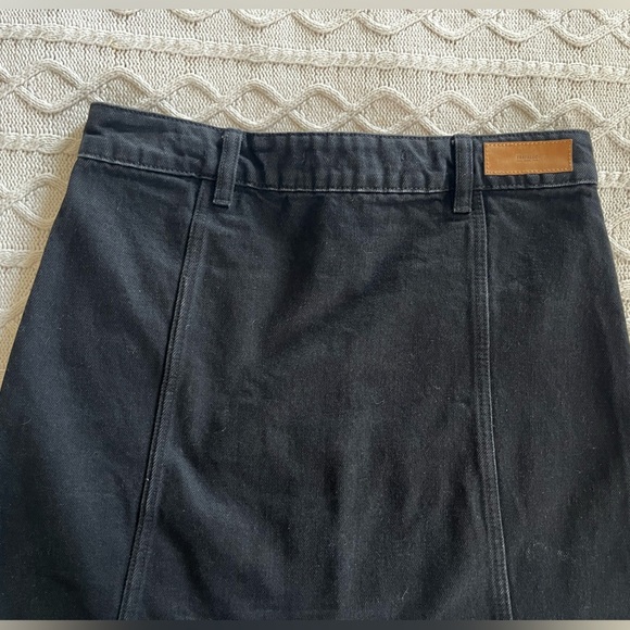Trafulac denim wear by Zara, Black, Distressed Mini Skirt Women’s Medium - Picture 2 of 10